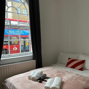 Comfy Private Rooms In Camden Town, Central London
